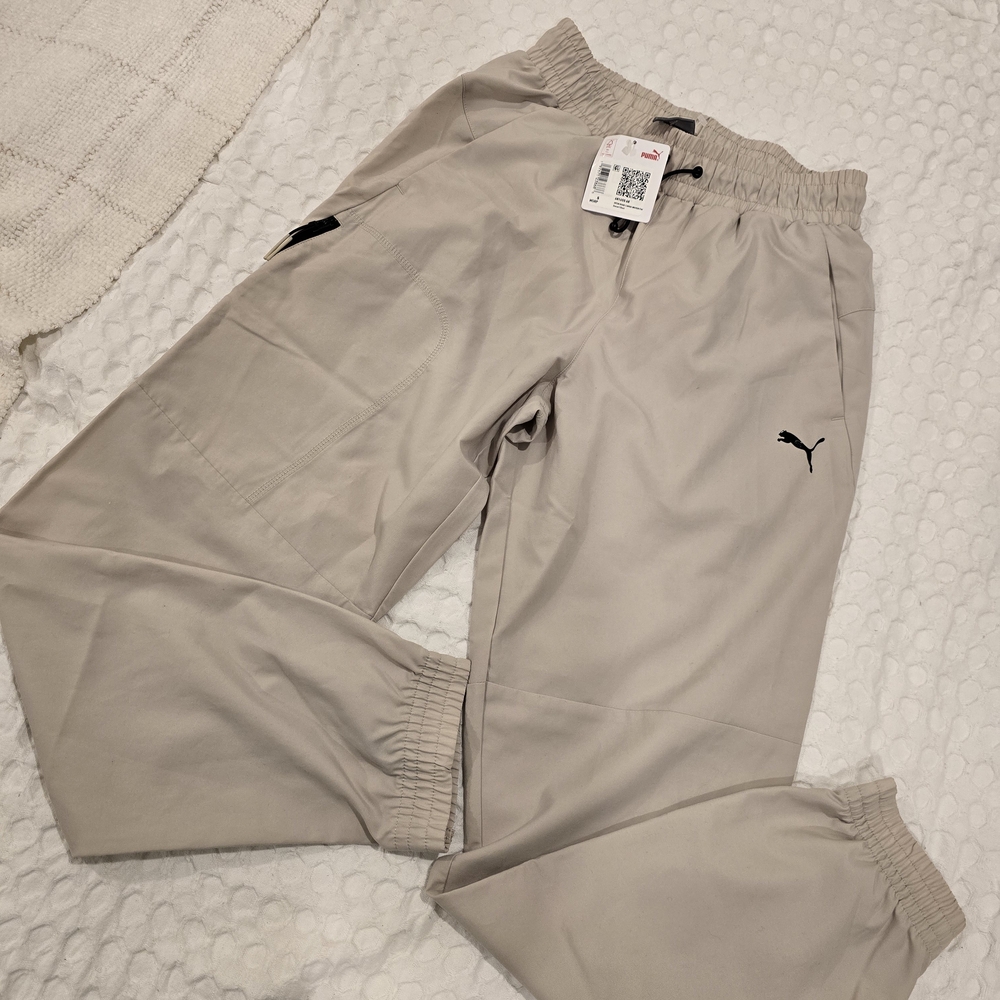 Puma Men's Light Tan Gray Joggers